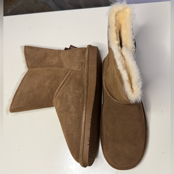 BRAND NEW Bearpaw Brown Fur Lined Ankle Boots - Picture 3 of 5